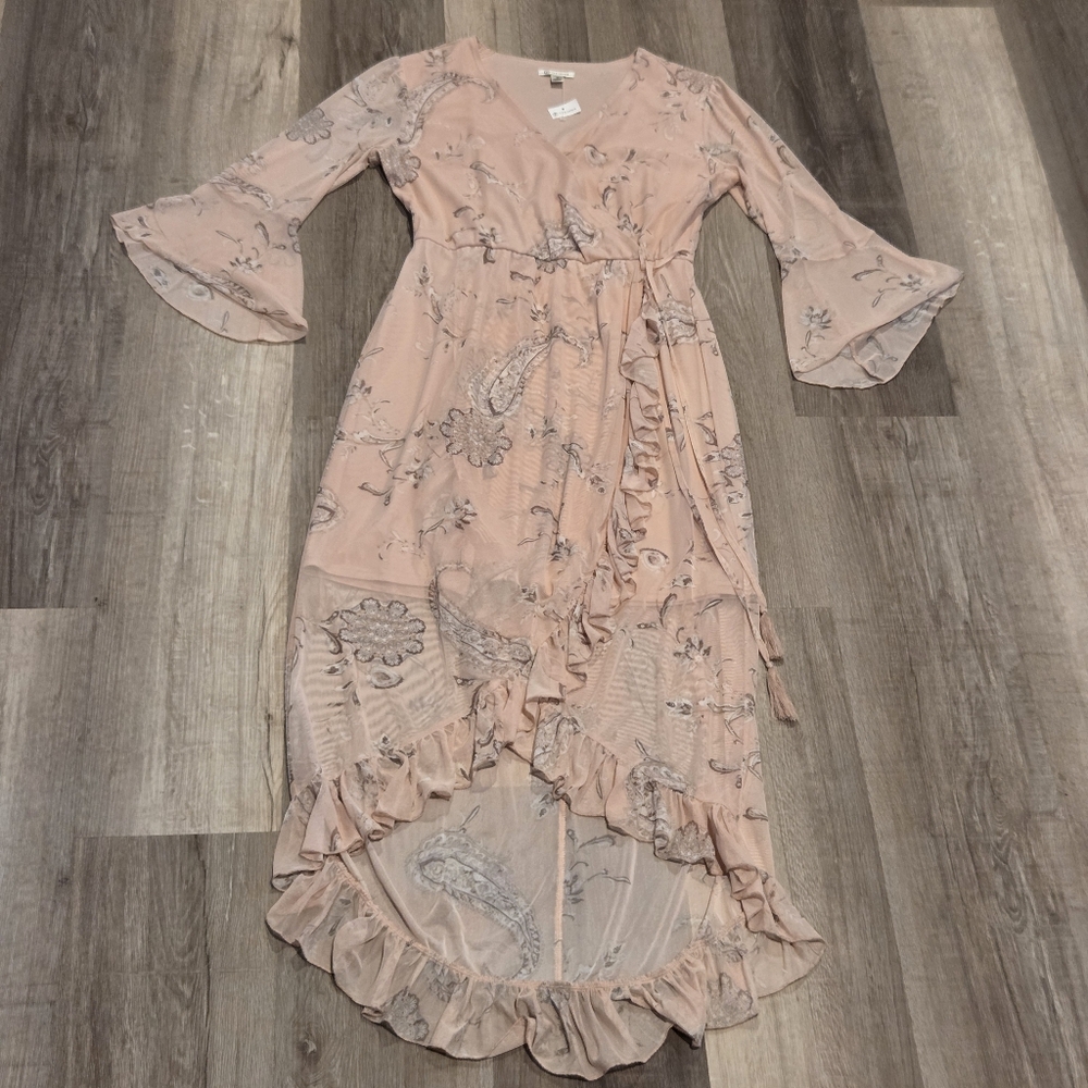 Versona Dress Small NWT Sheer Pastel Pink Paisley